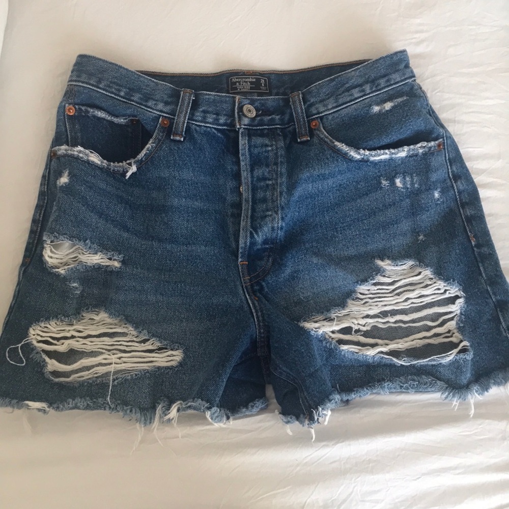 Abercrombie & Fitch High Rose 4” Short